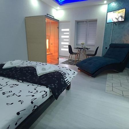 Apartman Melody Paraćin Eksteriør bilde